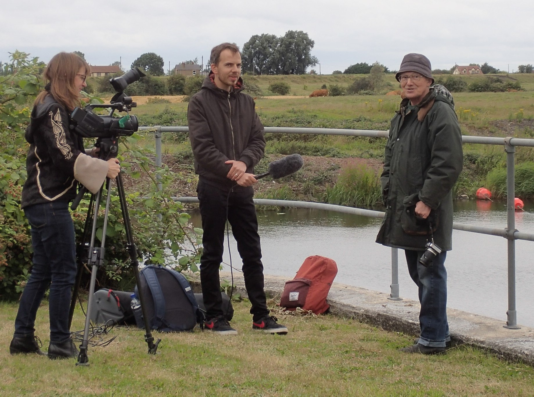 Doing my flat-earth spiel to camera